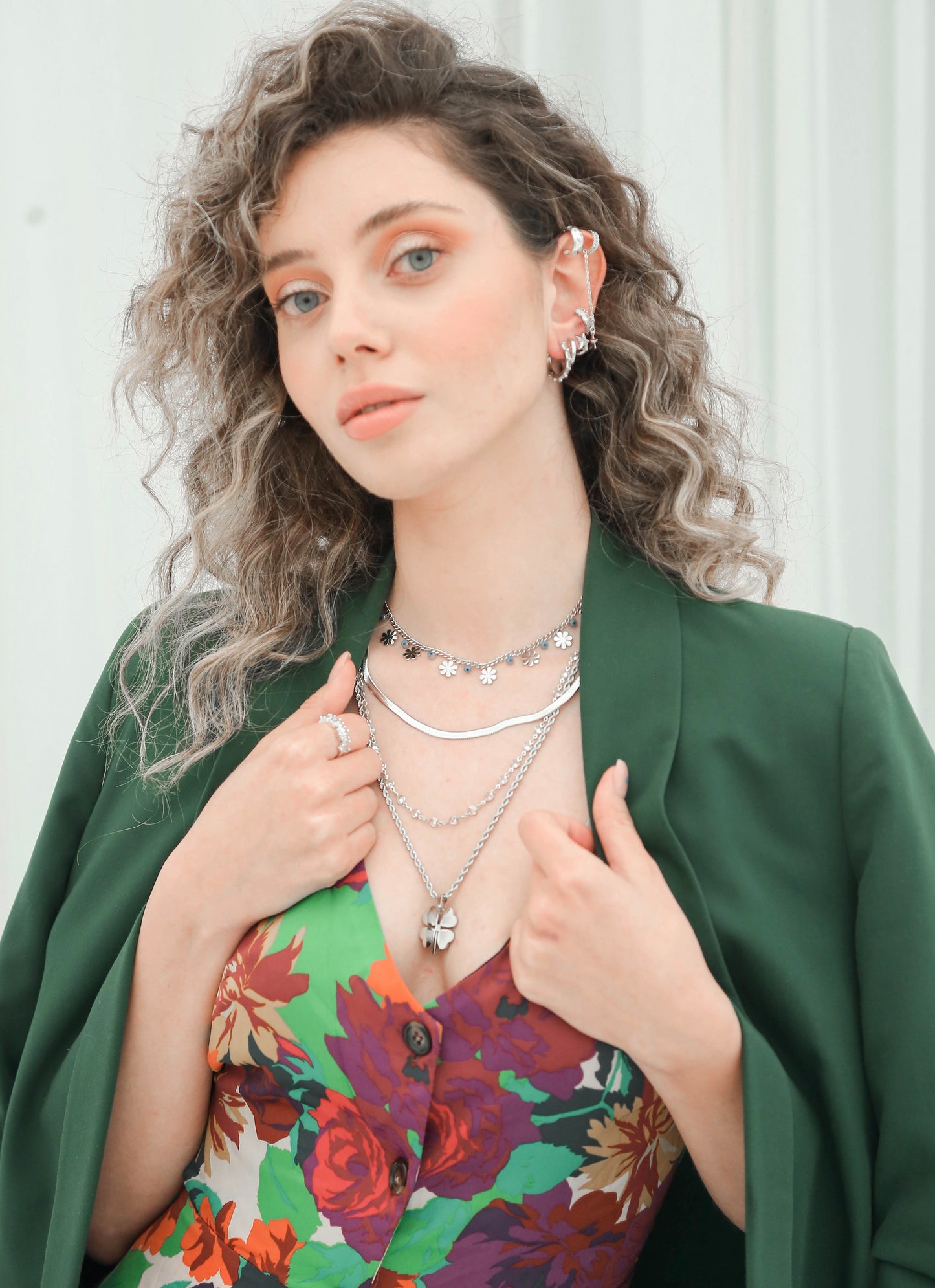 Chic Pendant’s  Necklace’s